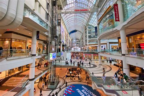 eaton centre stores toronto.